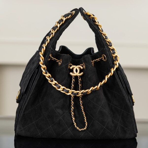 CHANEL hobo