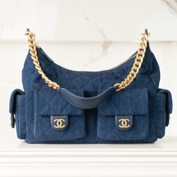 CHANEL 25c hippie hobo bag