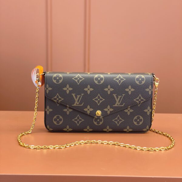 LV POCHETTE FÉLICIE